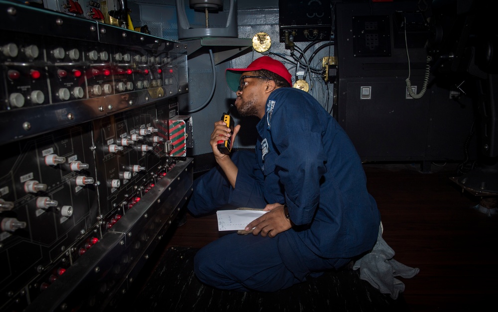 USS Carl Vinson (CVN 70) Conducts Routine Operations in the Pacific Ocean