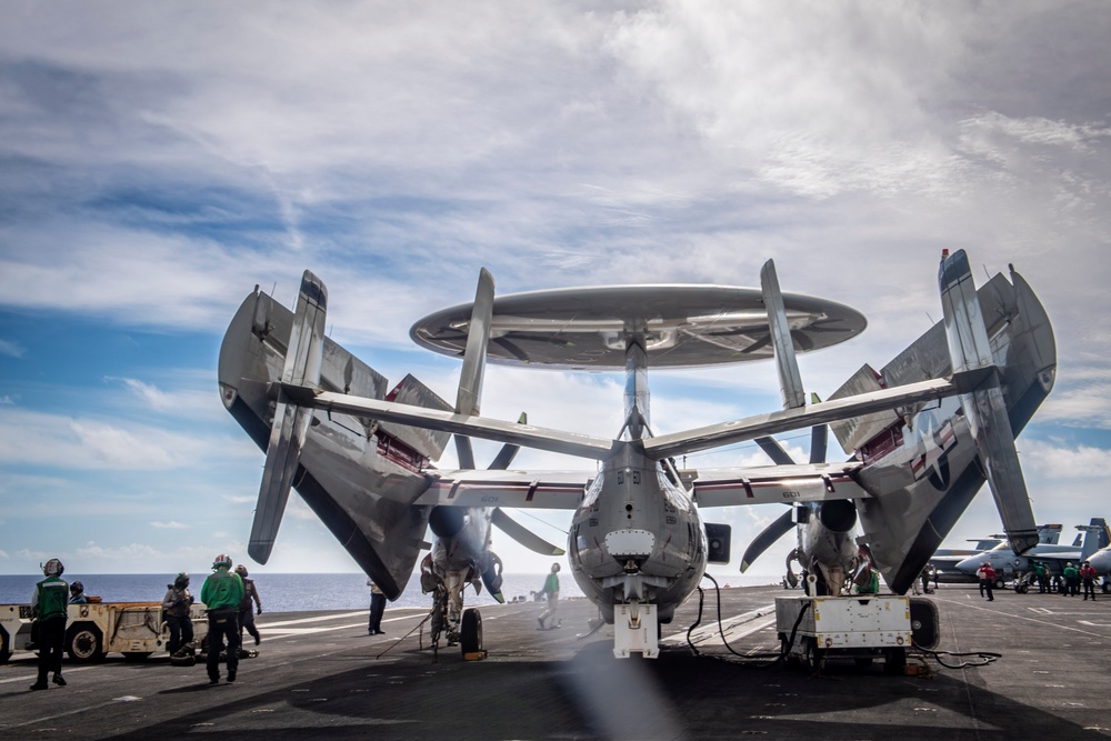 USS Carl Vinson (CVN 70) Conducts Routine Operations in the Pacific Ocean