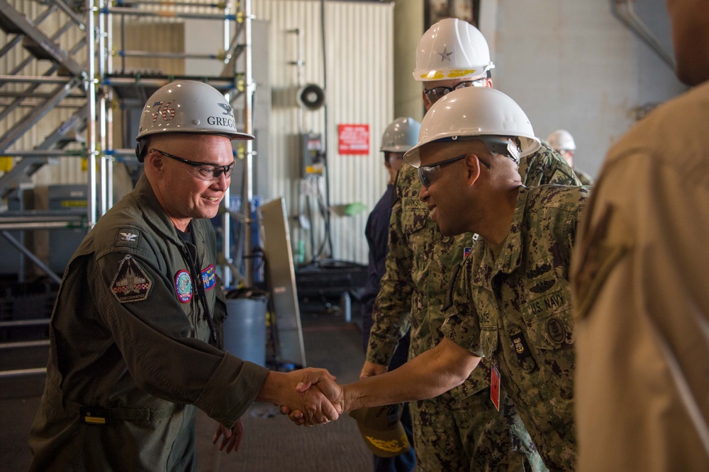 Commander, Carrier Strike Group Nine visits USS Ronald Reagan (CVN 76)