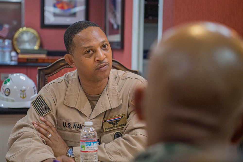 Commander, Carrier Strike Group Nine visits USS Ronald Reagan (CVN 76)