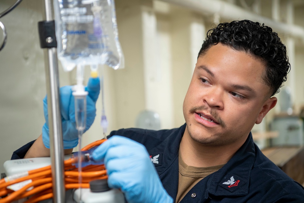 USS John P. Murtha conducts medical training