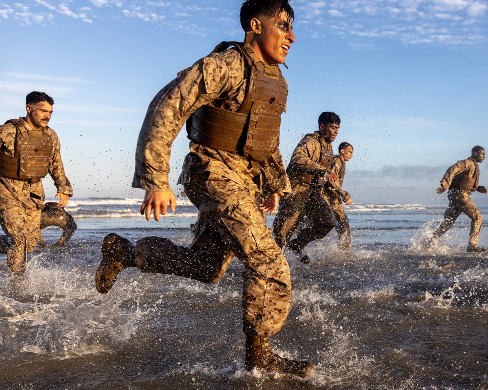 1st Recon Bn. holds Martial Arts Instructor Course 99-25