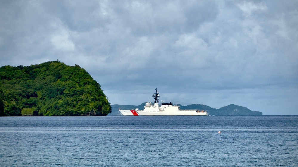 First US Coast Guard national security cutter to moor in the Republic of Palau hosts president of Palau and US ambassador to Palau