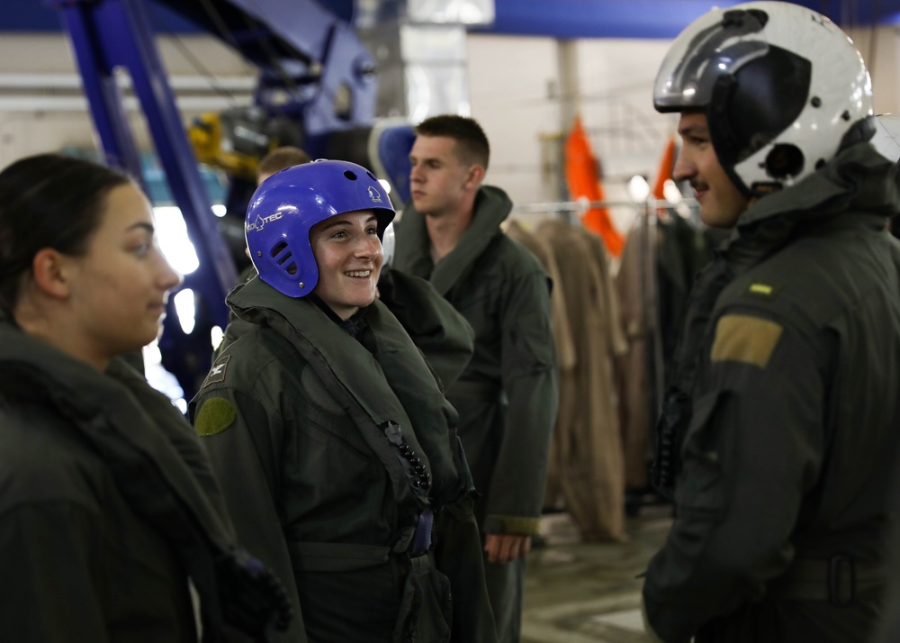 CORTRAMID East Midshipmen Participate in Aviation Week