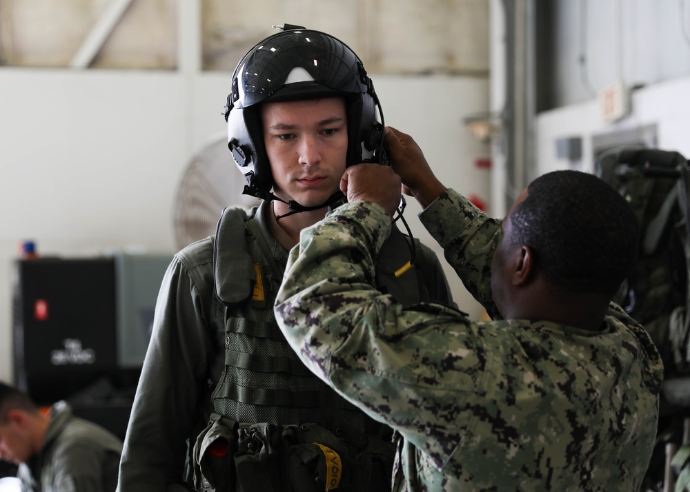 CORTRAMID East Midshipmen Participate in Aviation Week