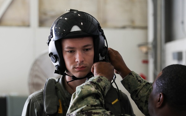 CORTRAMID East Midshipmen Participate in Aviation Week