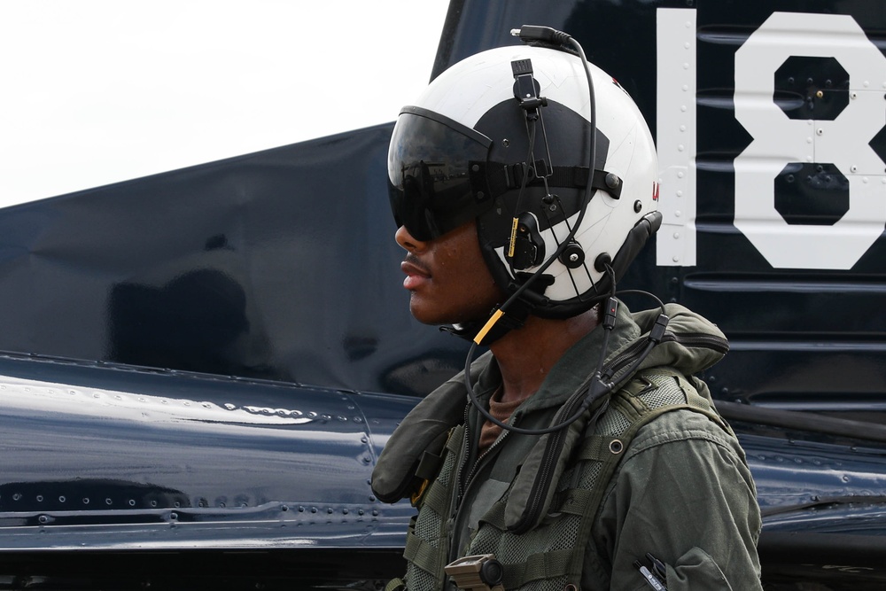 CORTRAMID East Midshipmen Participate in Aviation Week