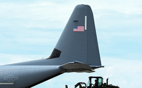 REFORPAC Unloading Cargo