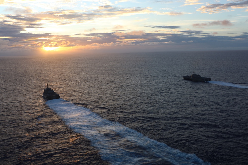 USS Cincinnati and USS Savannah Conduct PASSEX