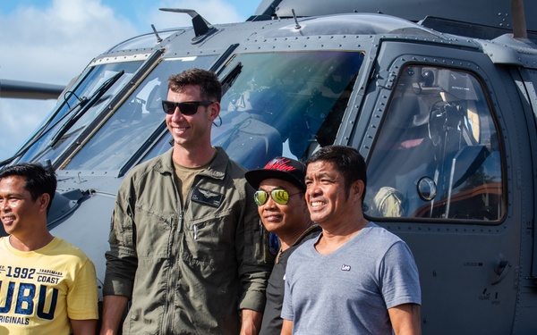 JBER team brings “Pet the Jet” day to Tinian