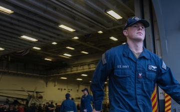 USS America (LHA 6) Conducts Supply Onload