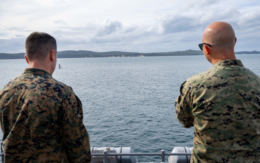 USS America (LHA 6) Arrives in Brisbane