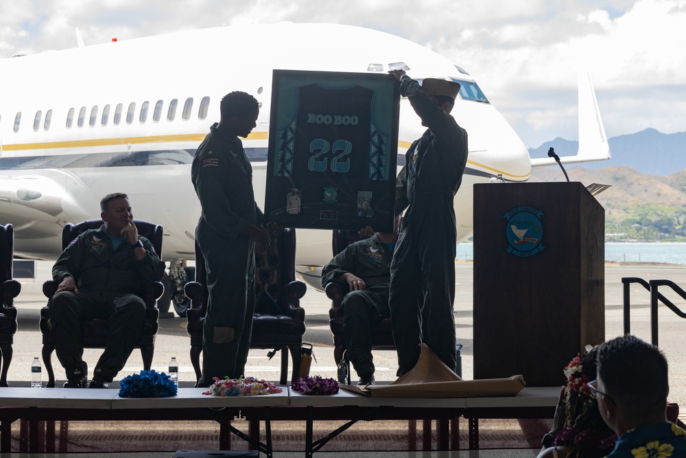 Fleet Logistics Support Squadron (VR-51) hosts a change of command at MCBH