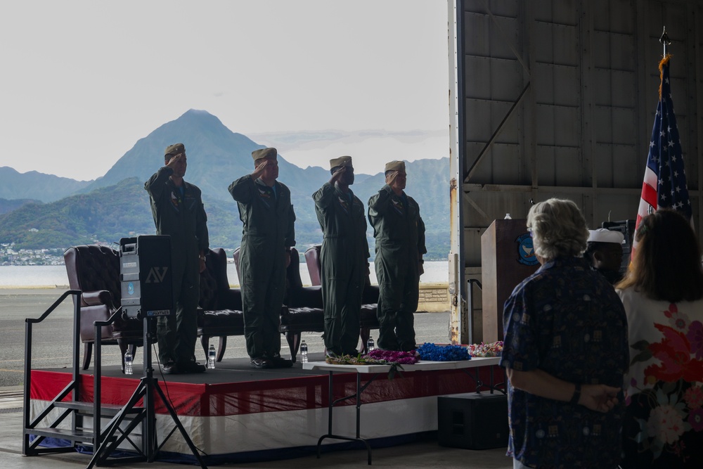 Fleet Logistics Support Squadron (VR-51) hosts a change of command at MCBH