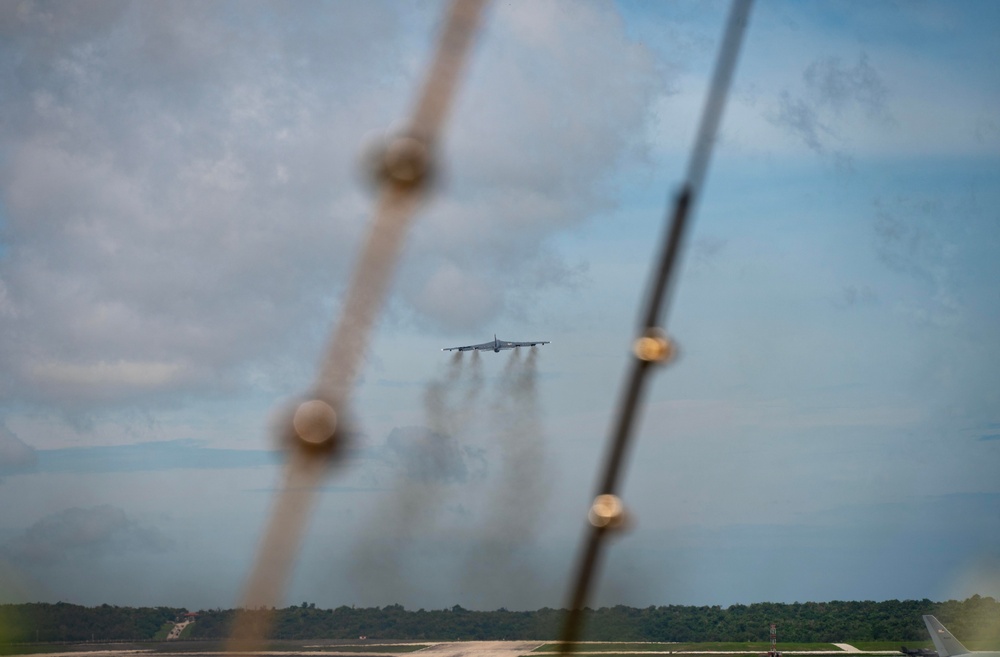 BTF25 - The 23rd Expeditionary Bomb Squadron returning home to Minot AFB