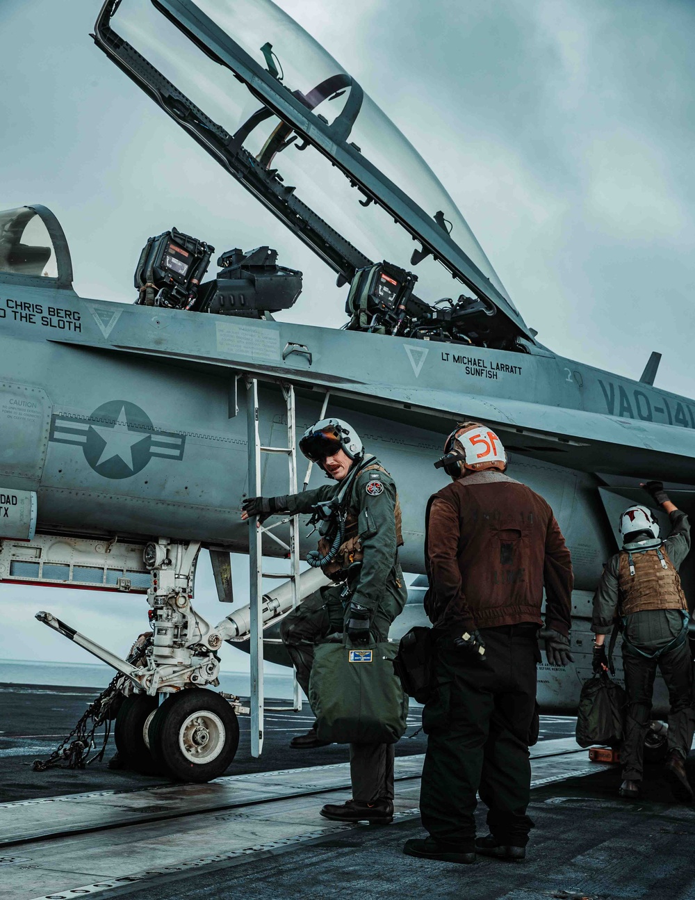 George Washington Conducts Flight Operations