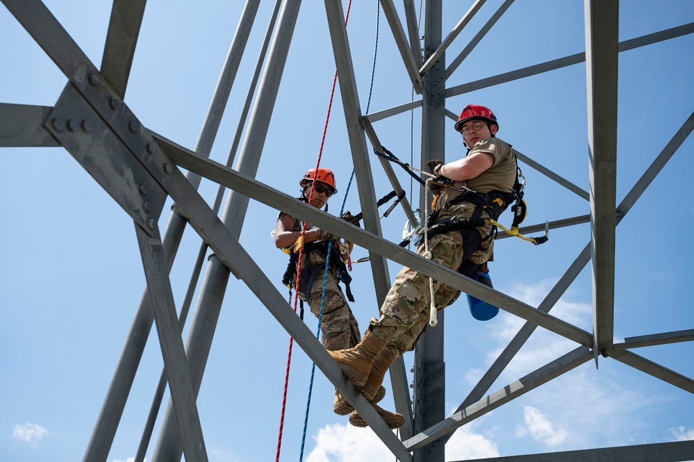 31st CS complete tower climb course