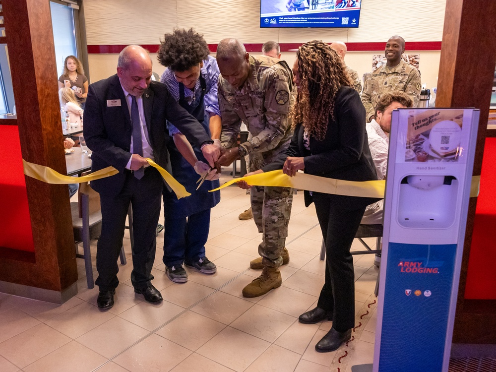 IMCOM Command Team visits USAG Wiesbaden