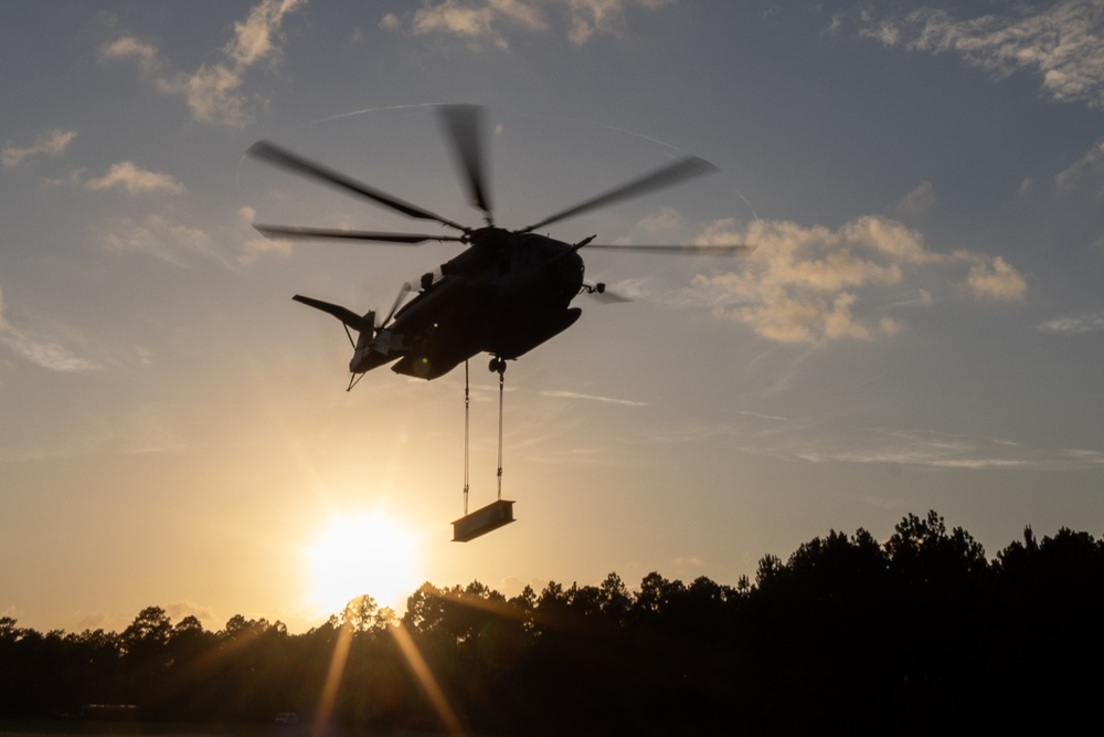 U.S. Marines with Logistics Operations School perform helicopter support team training