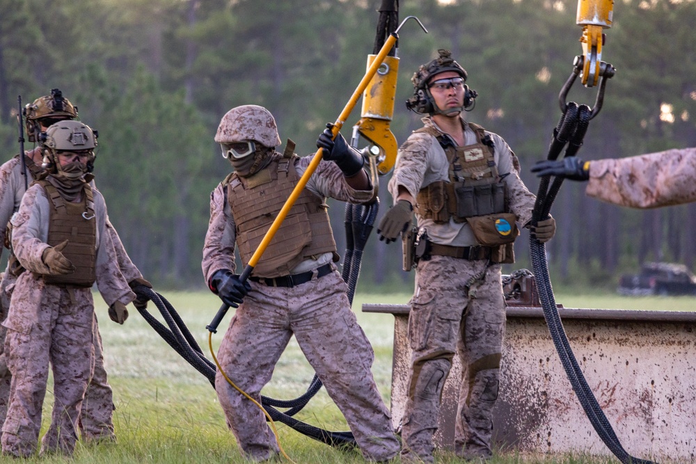 U.S. Marines with Logistics Operations School perform helicopter support team training