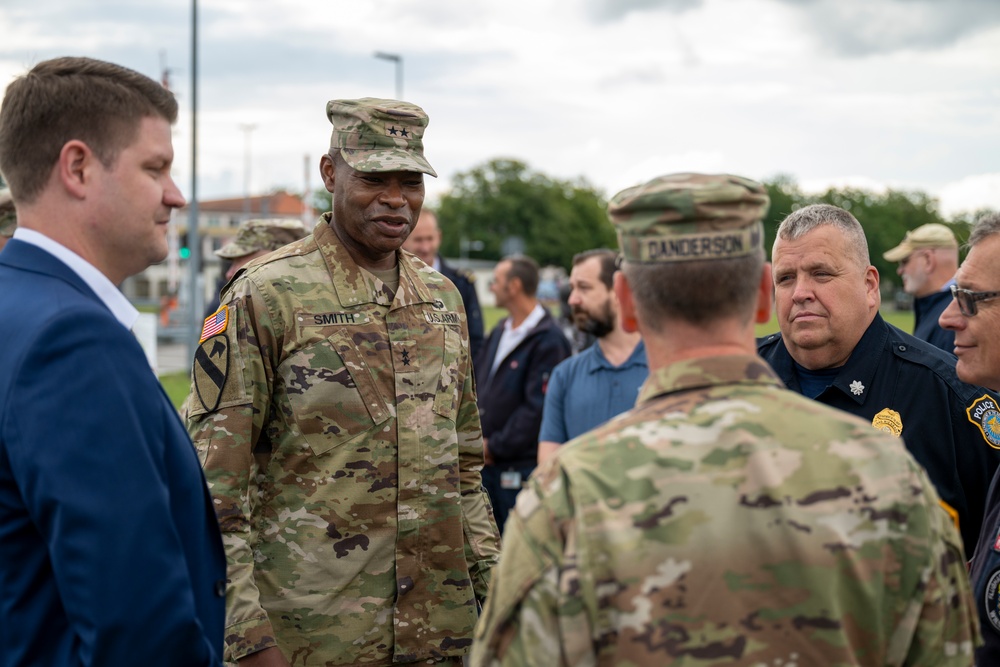 IMCOM Command Team visits USAG Wiesbaden
