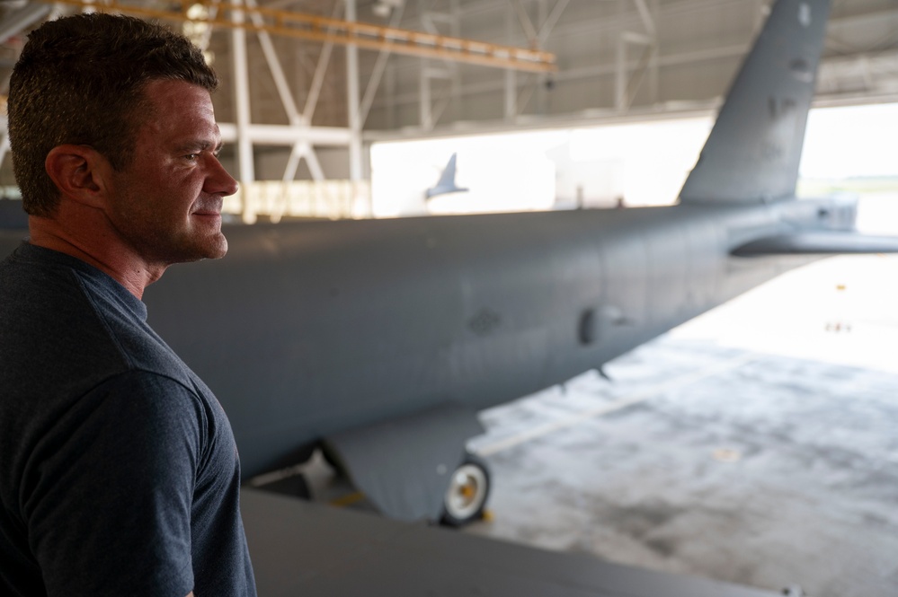 Luke Bryan Band tours a B-52H at Minot Air Force Base