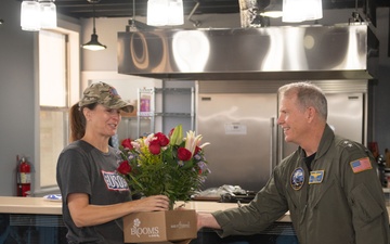 CNATRA Honors USO South Texas' Ann Chesnut for Excellent Service