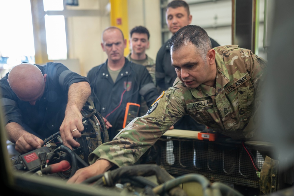 NJNG and Albanian Armed Forces vehicle maintenance training