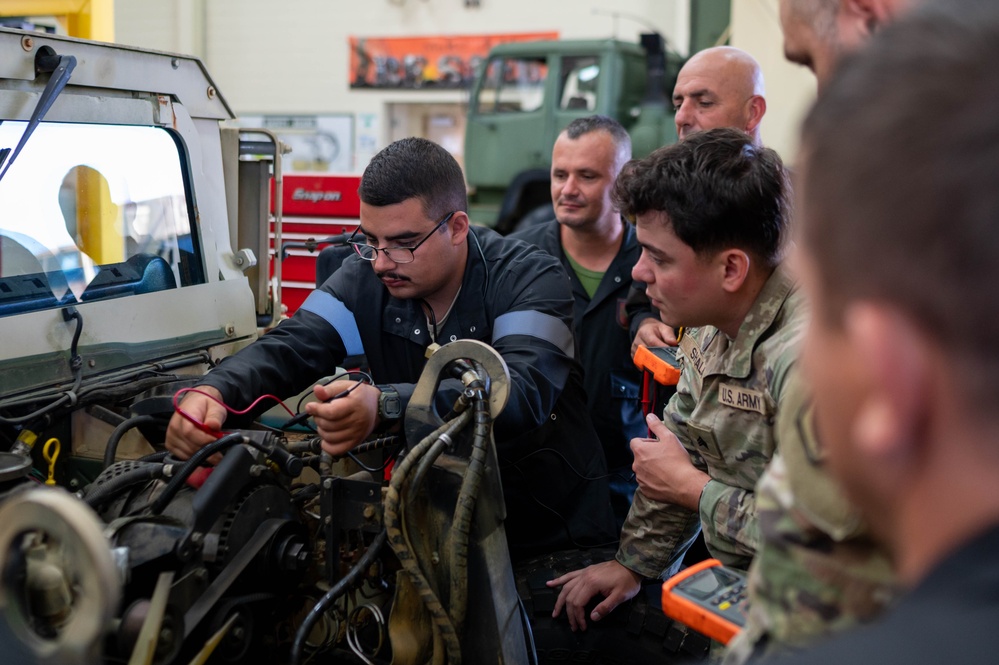 NJNG and Albanian Armed Forces vehicle maintenance training