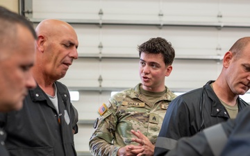 NJNG and Albanian Armed Forces vehicle maintenance training