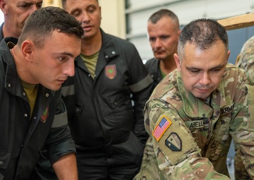 NJNG and Albanian Armed Forces vehicle maintenance training