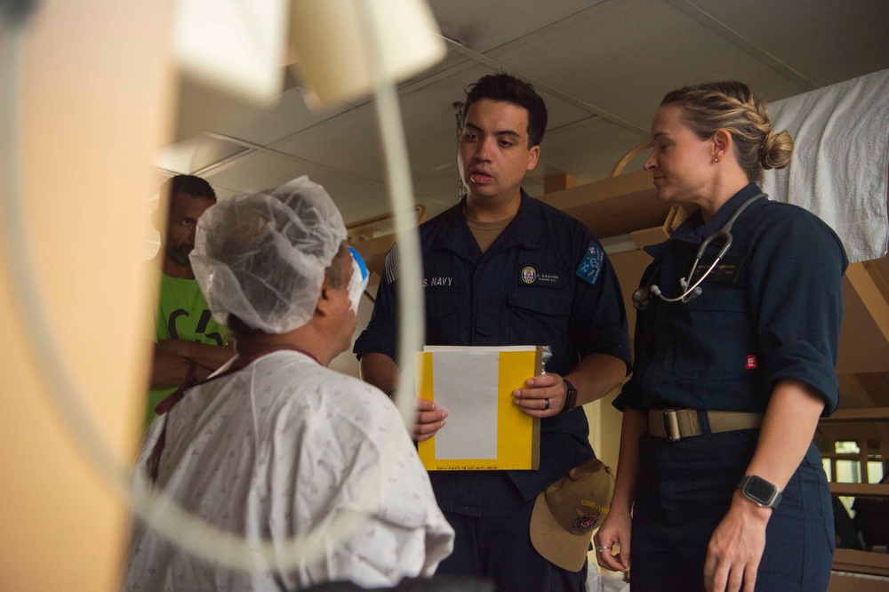 Costa Rican Patients Aboard USNS Comfort CP25