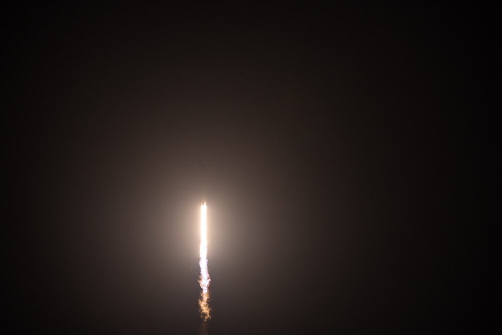 Starlink 10-28 Launches from Cape Canaveral Space Force Station