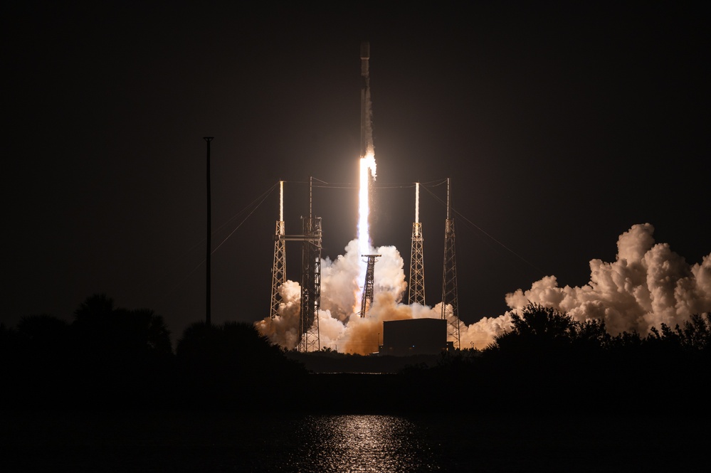 Starlink 10-28 Launches from Cape Canaveral Space Force Station