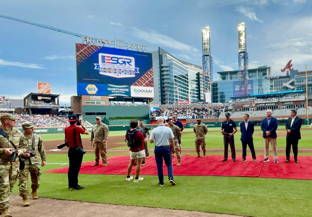 ESGR and MLB honored for military reserve support