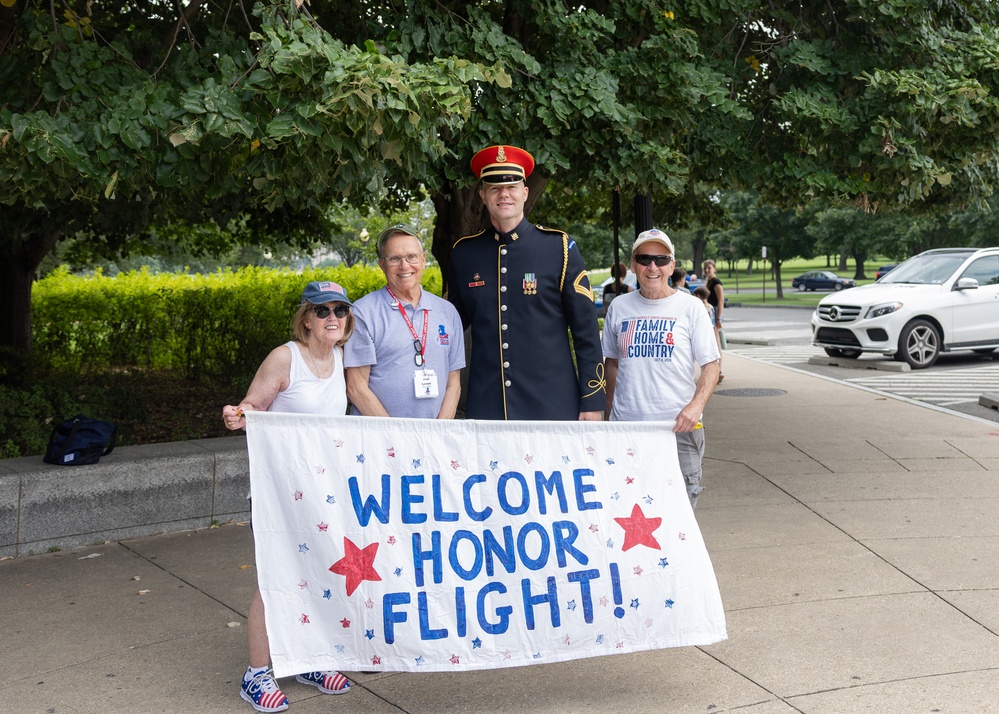 Honor Flight Chicago visits Washington