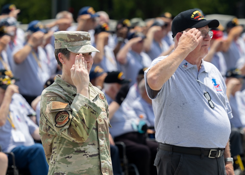 Honor Flight Chicago visits Washington