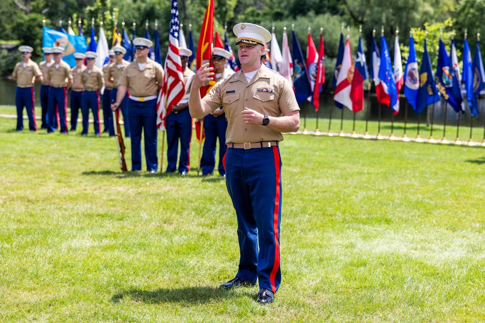 Recruiting Station Milwaukee Change of Command Ceremony
