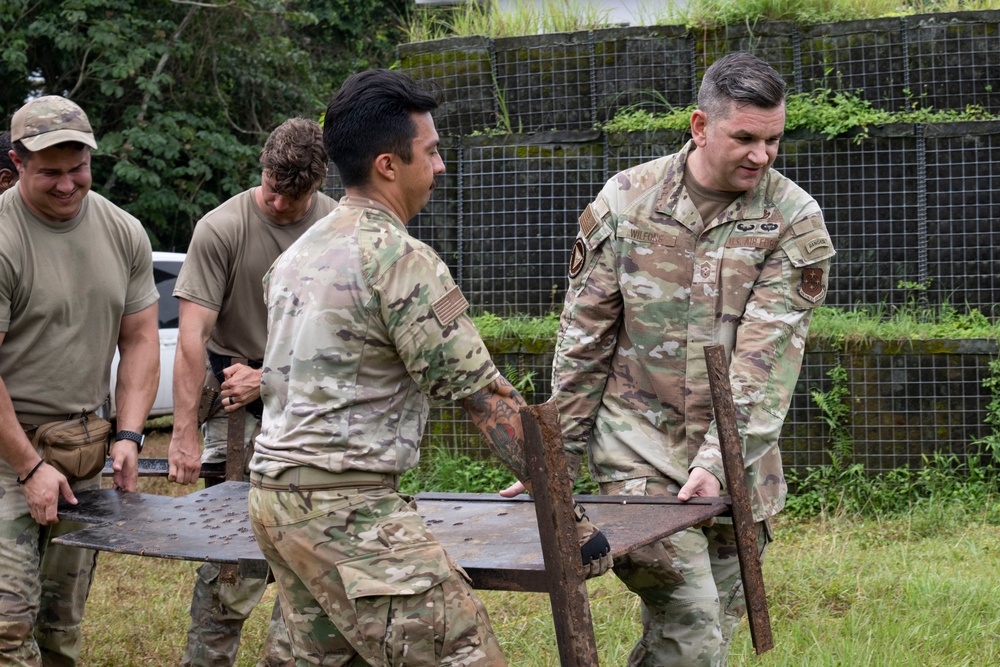 Air Forces Southern command chief visits service members in Panama