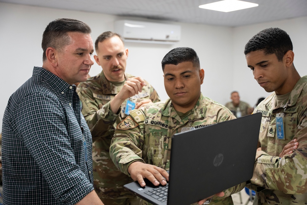 Air Forces Southern command chief visits service members in Panama