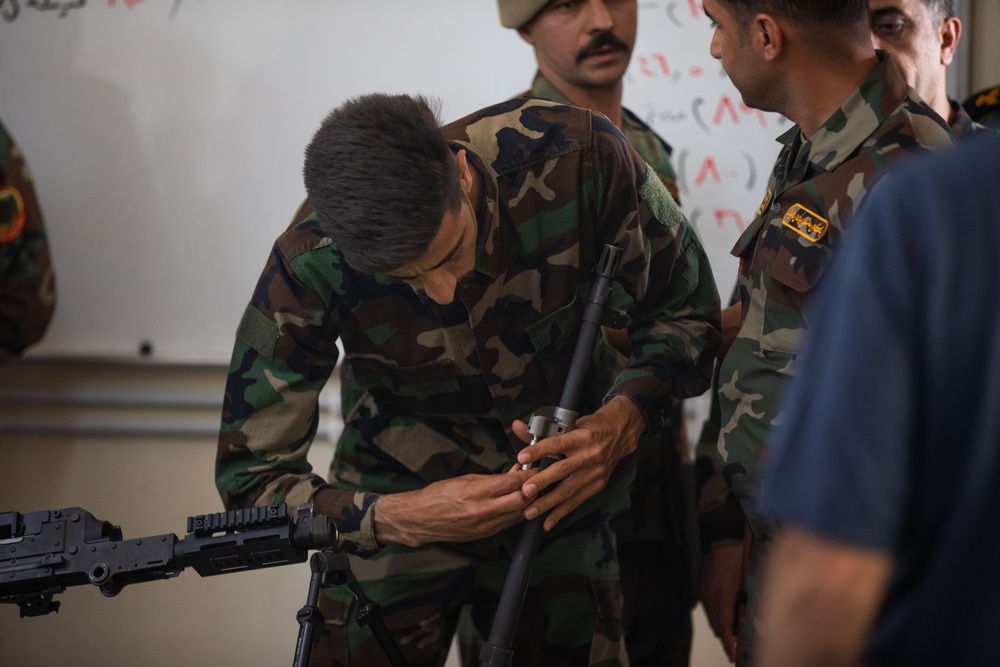Coalition Advisors Visit Peshmerga Atrush Infantry Training Center