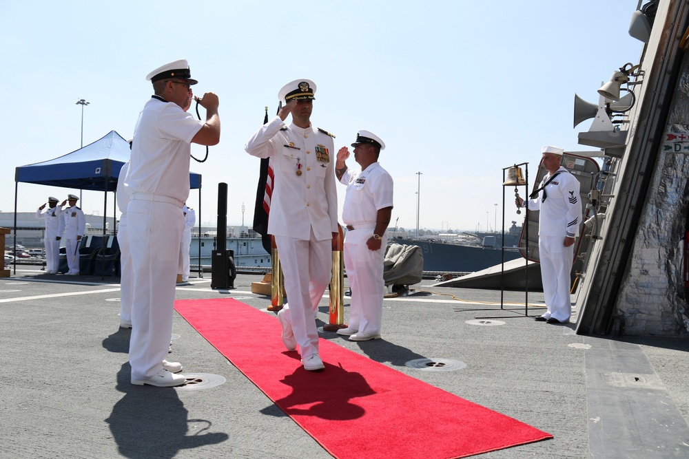 USS Omaha (LCS 12) Conducts Change of Command