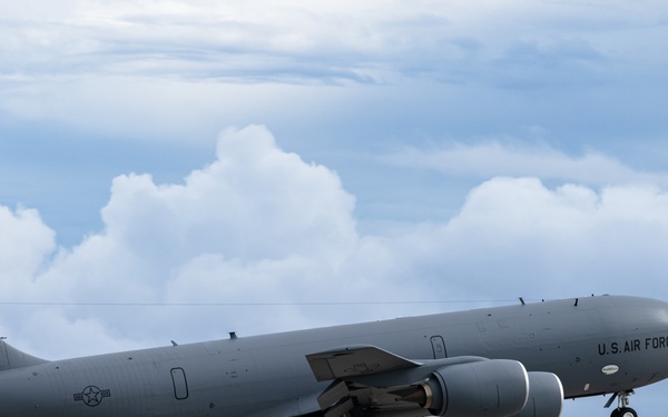 AMC boosts airlift, teamwork in DLE 2025 exercise