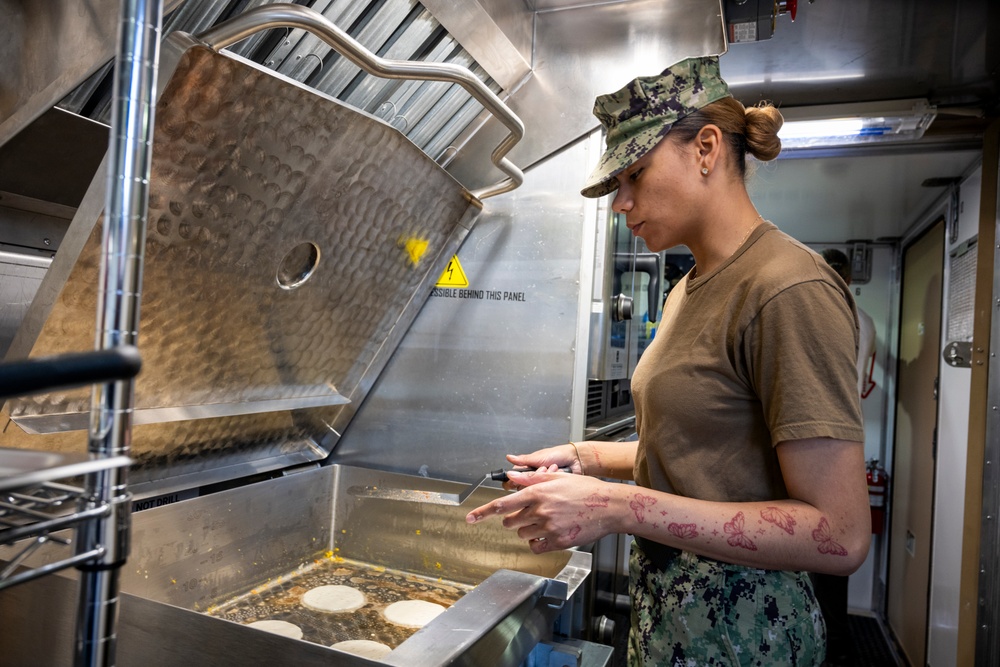 Solutions for the Field: NAVFAC EXWC, Army Develop Versatile Expeditionary Field Kitchen