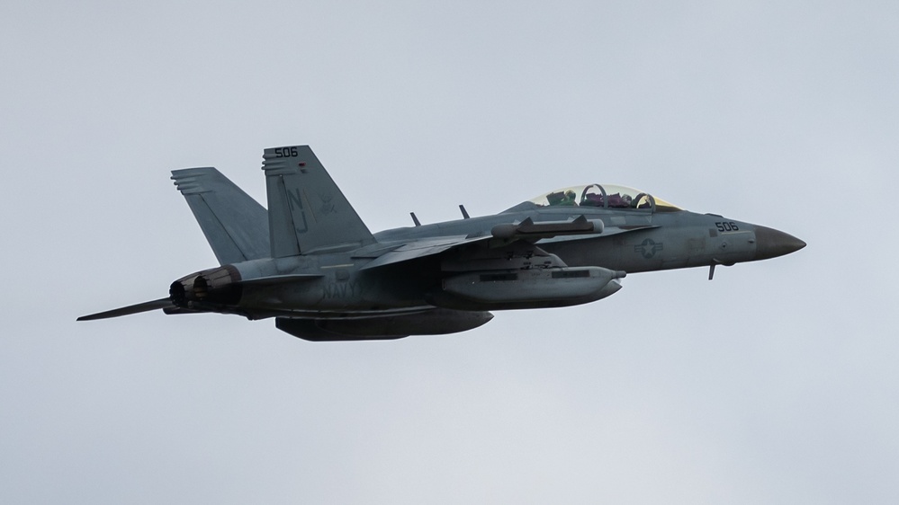 US fighters generate airpower at Andersen AFB US fighters generate airpower at Andersen AFB