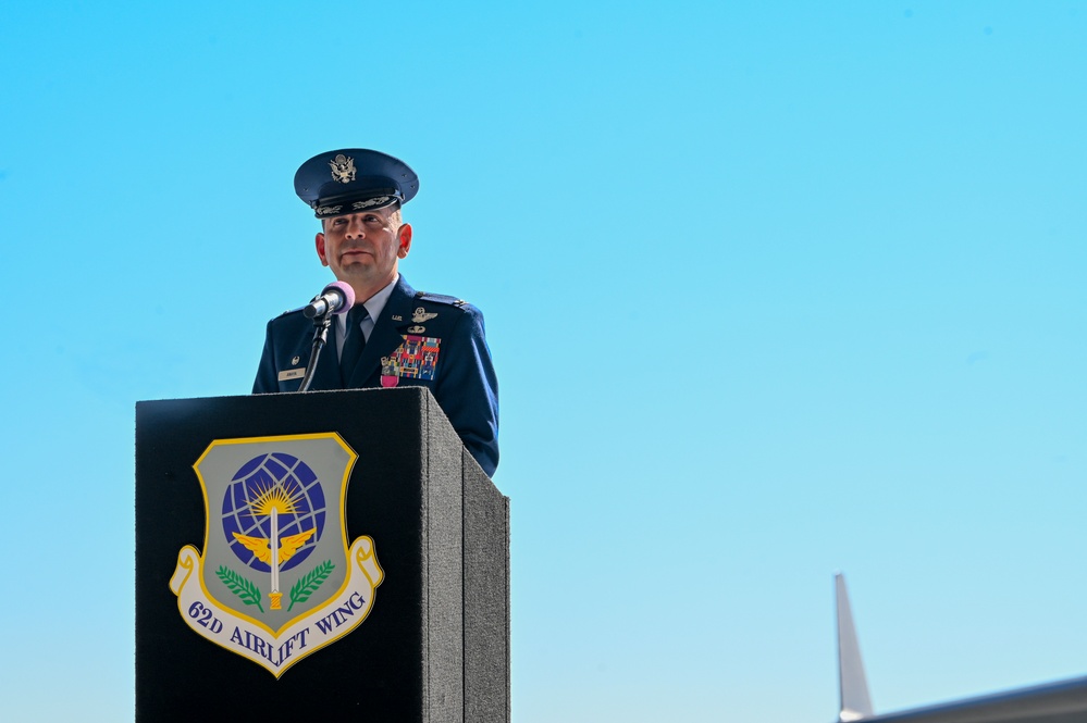 62nd Airlift Wing Welcomes New Commander