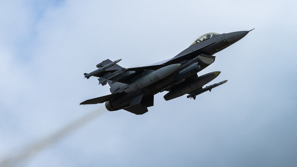US fighters generate airpower at Andersen AFB US fighters generate airpower at Andersen AFB