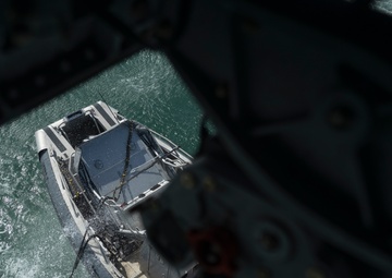 U.S. Marines with 2nd MAW execute external lifts and helocasting alongside U.S. Army Special Warfare Training Group (Airborne)