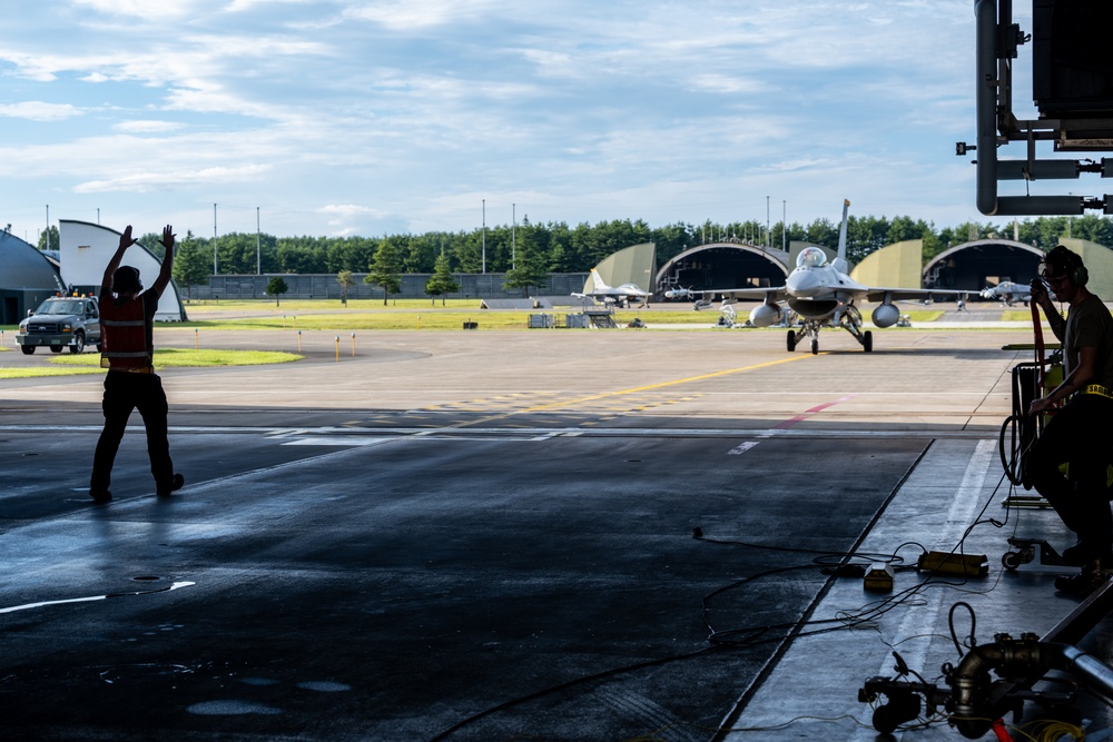 Fueling the Fight: Bilateral Hot Pit Operations at Misawa Air Base during REFORPAC 2025