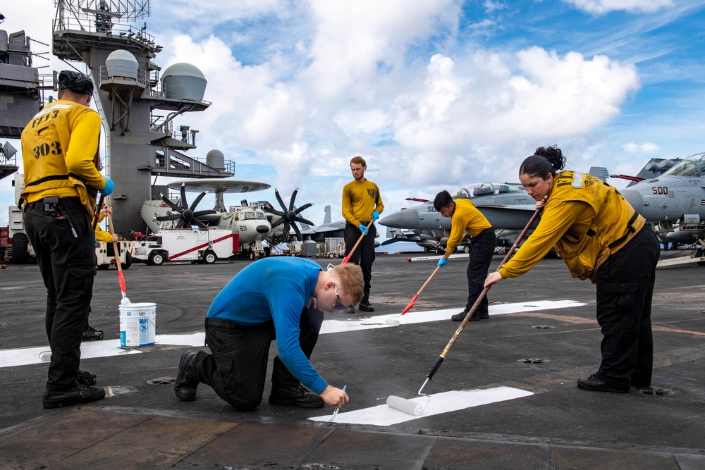 USS Carl Vinson (CVN 70) Conducts Routine Operations in the Pacific Ocean